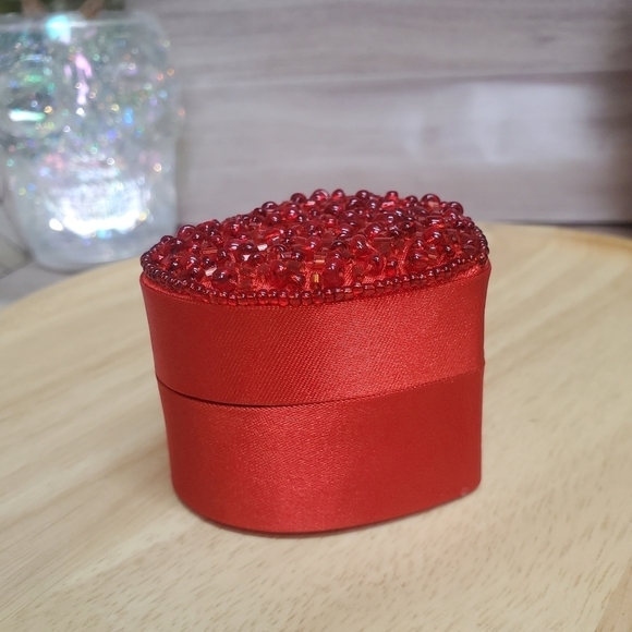 Katherine's Collection Beaded Embroidered Heart Box Valentine's Day New - Picture 4 of 11